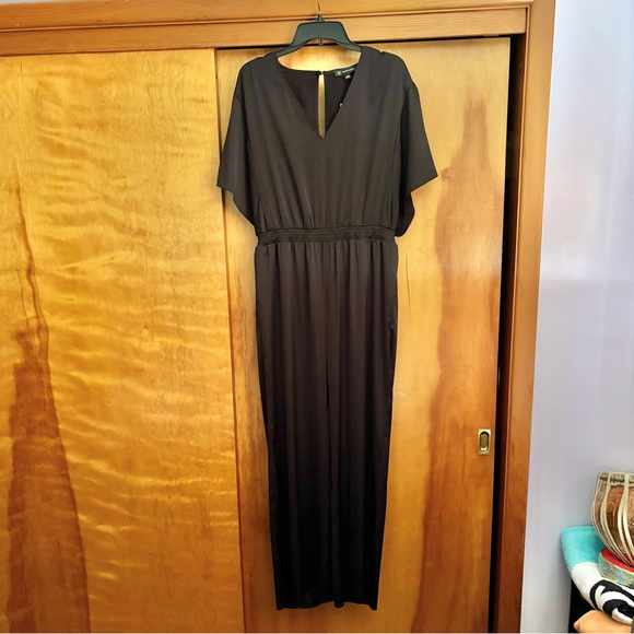 Women’s Black Jumpsuit size L - Picture 5 of 5